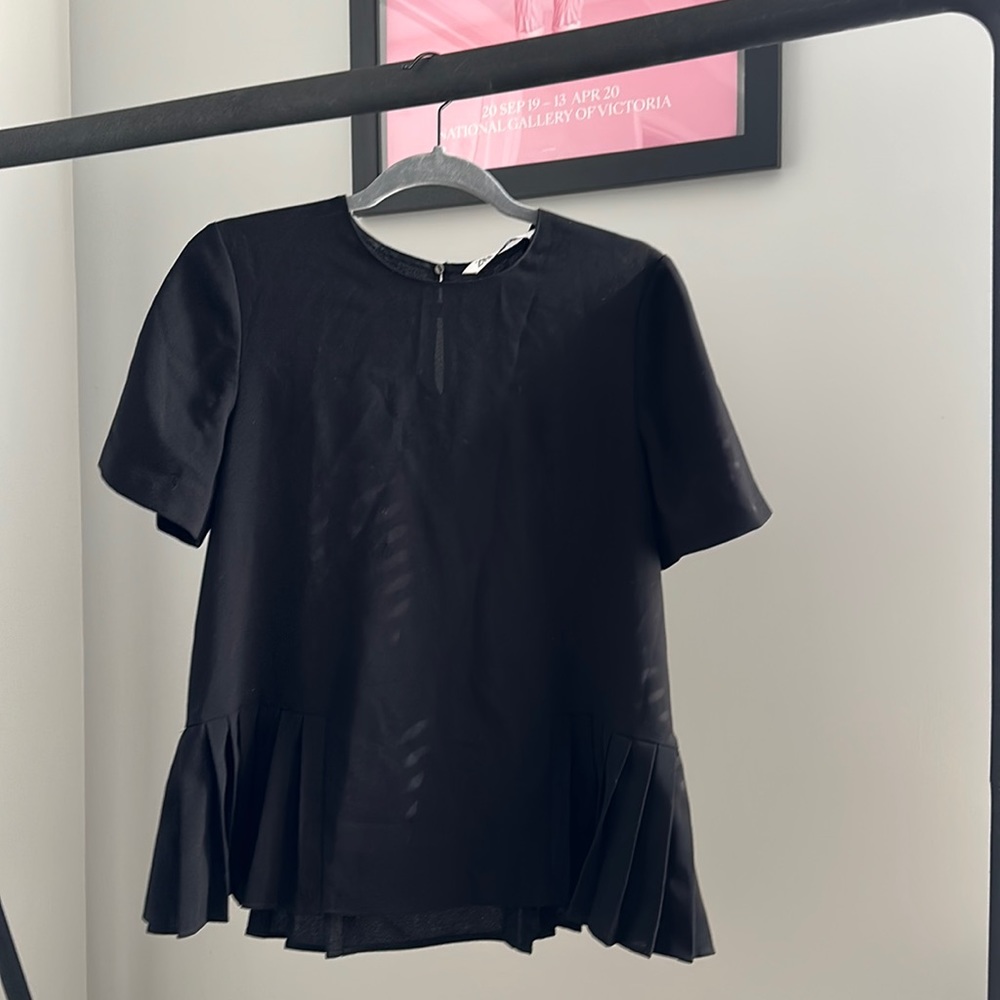 Zara Black Short Sleeve Keyhole Pleated Hem Top Size S